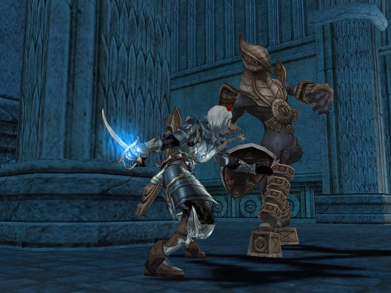 Guerrero de Lineage II en combate cuerpo a cuerpo